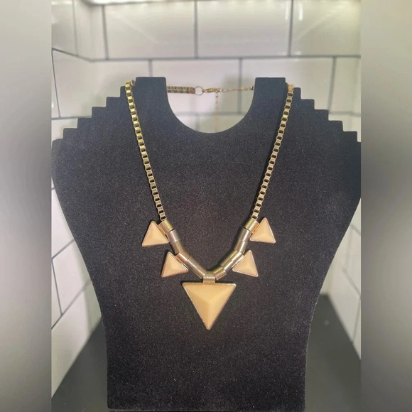 Vintage Geometric Peach Acrylic Stone Goldtone Necklace Granny Chic - Picture 7 of 11